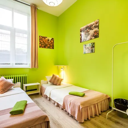 旅馆 The Secret Garden