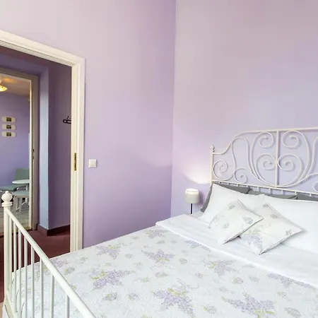 旅馆 The Secret Garden *