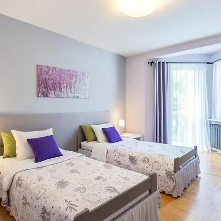 Hostel The Secret Garden *