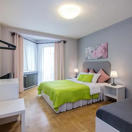 The Secret Garden ホステル